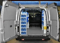 Nissan NV200 Einrichtung von Syncro System auf beiden Seiten