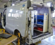 Rechte Seite der Einrichtung vor dem Crashtest