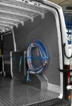 Rivestimento lato sinistro del Dokker con copriruota in alluminio mandorlato