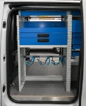 Schubladenschränke im Vivaro zugänglich von der Seitentür