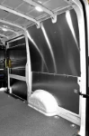 Rivestimento lato sinistro del Dacia Dokker con copriruota in alluminio mandorlato