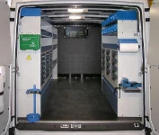 Vista d'insieme dell'allestimento Syncro Ultra nel vano di carico del NV250