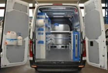 Vista d'insieme dell'allestimento Syncro Ultra nel vano di carico del NV250