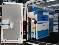 Zubehör für Elektriker an Bord des Kleintransporters